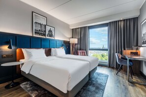 Hypo-allergenic bedding, in-room safe, desk, blackout curtains - Radisson Blu Scandinavia Hotel, Copenhagen (Copenhagen)
