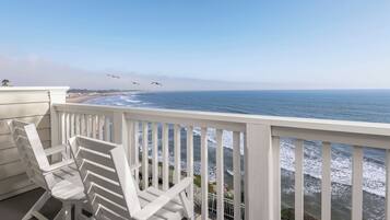 Suite, 1 King Bed with Sofa bed (Oceanfront) | In-room safe, desk, blackout curtains, iron/ironing board
