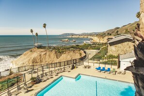 屋外プール、サンラウンジャー