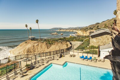 Shore Cliff Hotel