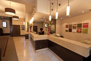 Check-in/check-out kiosk