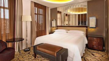 1 bedroom, hypo-allergenic bedding, minibar, in-room safe