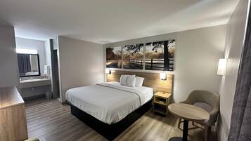 Premium bedding, in-room safe, desk, blackout drapes