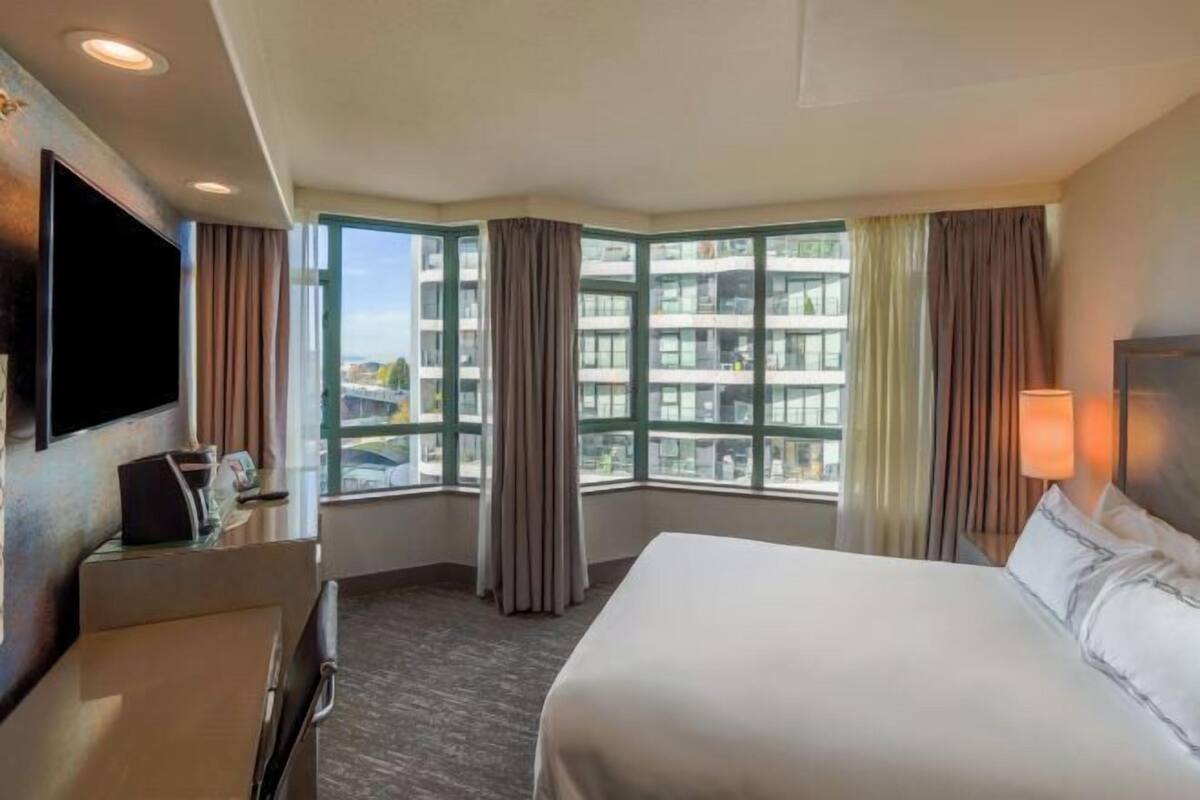 1 chambre, surmatelas, coffres-forts dans les chambres