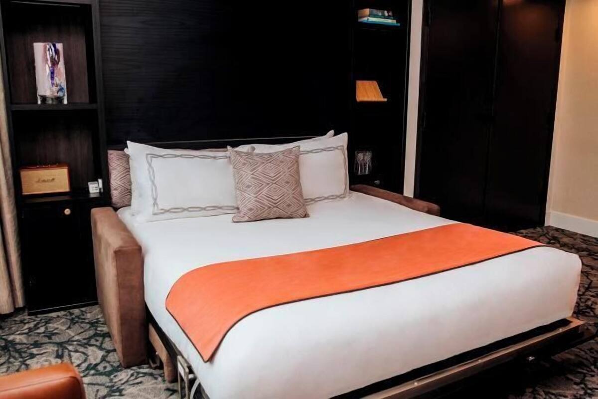 1 chambre, surmatelas, coffres-forts dans les chambres