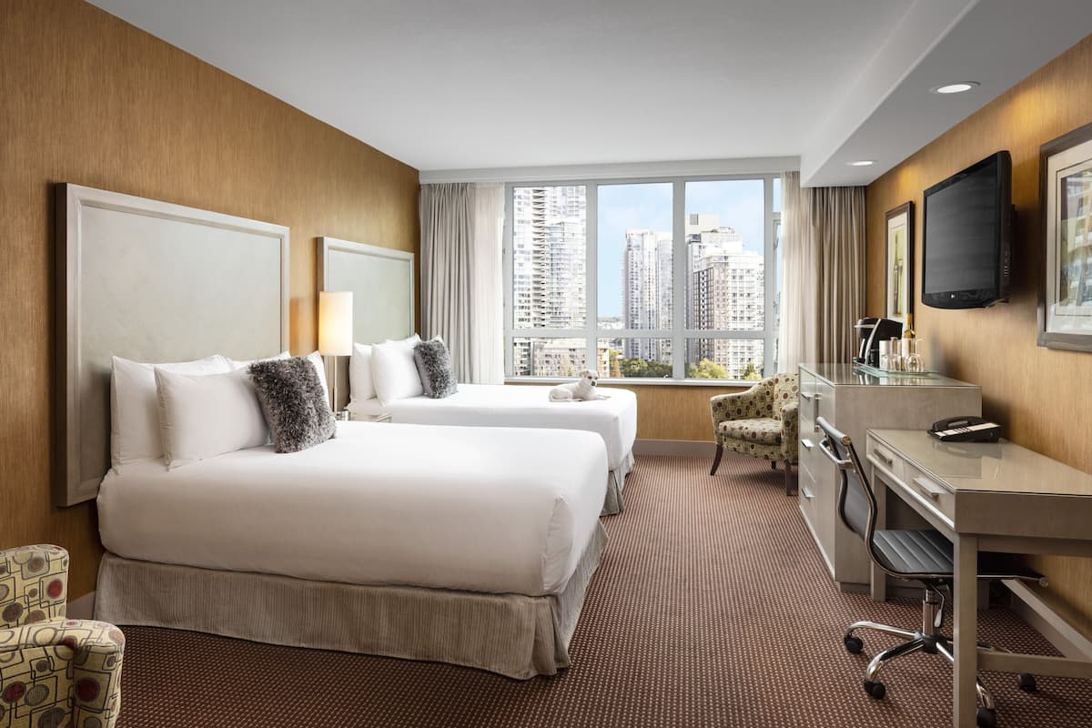 Lit avec matelas à plateau-coussin, coffre-fort, décor unique