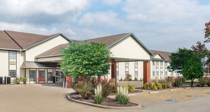 Ramada by Wyndham Springfield North