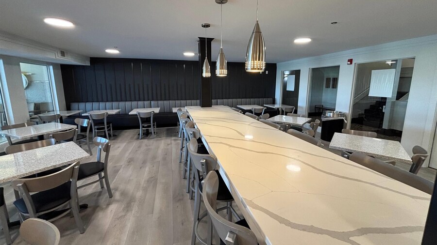 Ramada by Wyndham Springfield North