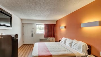 Desk, free WiFi, bed sheets