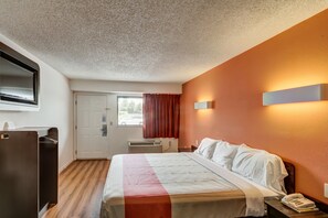 Desk, free WiFi, bed sheets