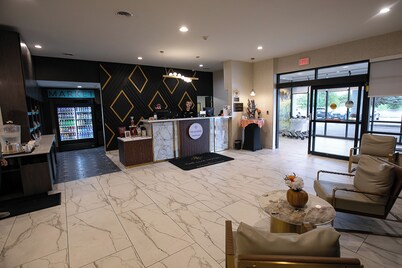 The Lux Hotel & Conference Center, Ascend Hotel Collection