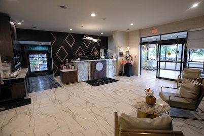 The Lux Hotel & Conference Center, Ascend Hotel Collection