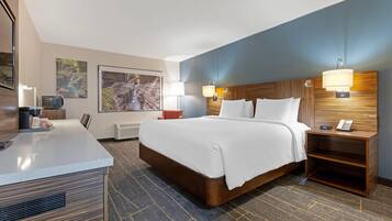 Caja de seguridad en la habitación, escritorio y cortinas blackout