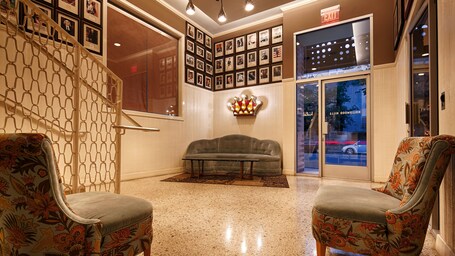  The Hollywood Franklin Hotel near Universal Studios - view 2