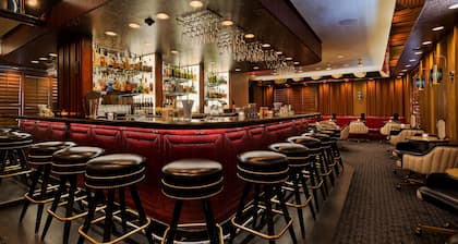 The Hollywood Franklin Hotel near Universal Studios