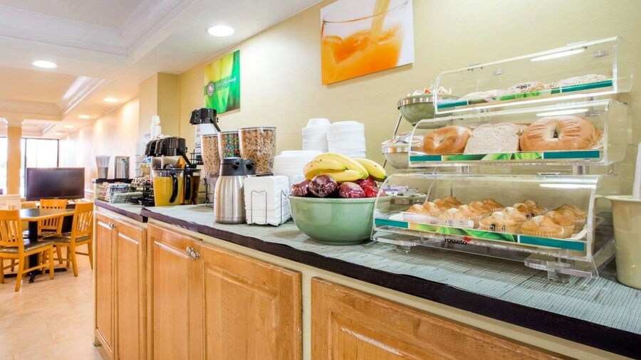 Quality Inn Dalton Central