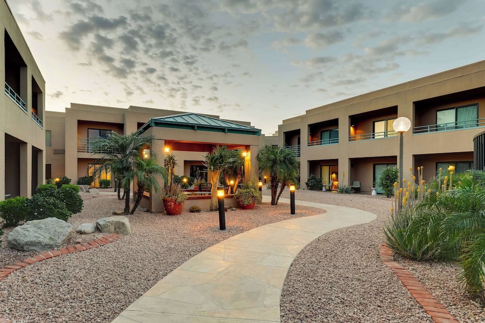 Sonesta Select Scottsdale at Mayo Clinic Campus