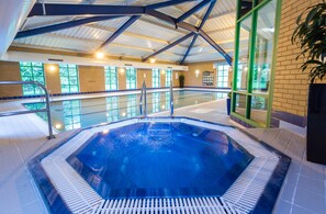 Indoor pool - Holiday Inn Rugby/ Northampton M1, Jct 18 by IHG (Northampton)