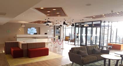 Holiday Inn Luton-South M1, Jct.9 by IHG
