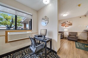 Business centre - Quality Inn & Suites Sioux Falls South (Sioux Falls)