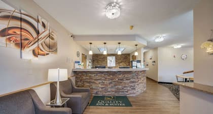 Quality Inn & Suites South