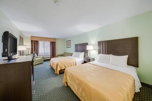 In-room safe, iron/ironing board, free WiFi, bed sheets - Quality Inn & Suites Sioux Falls South (Sioux Falls)
