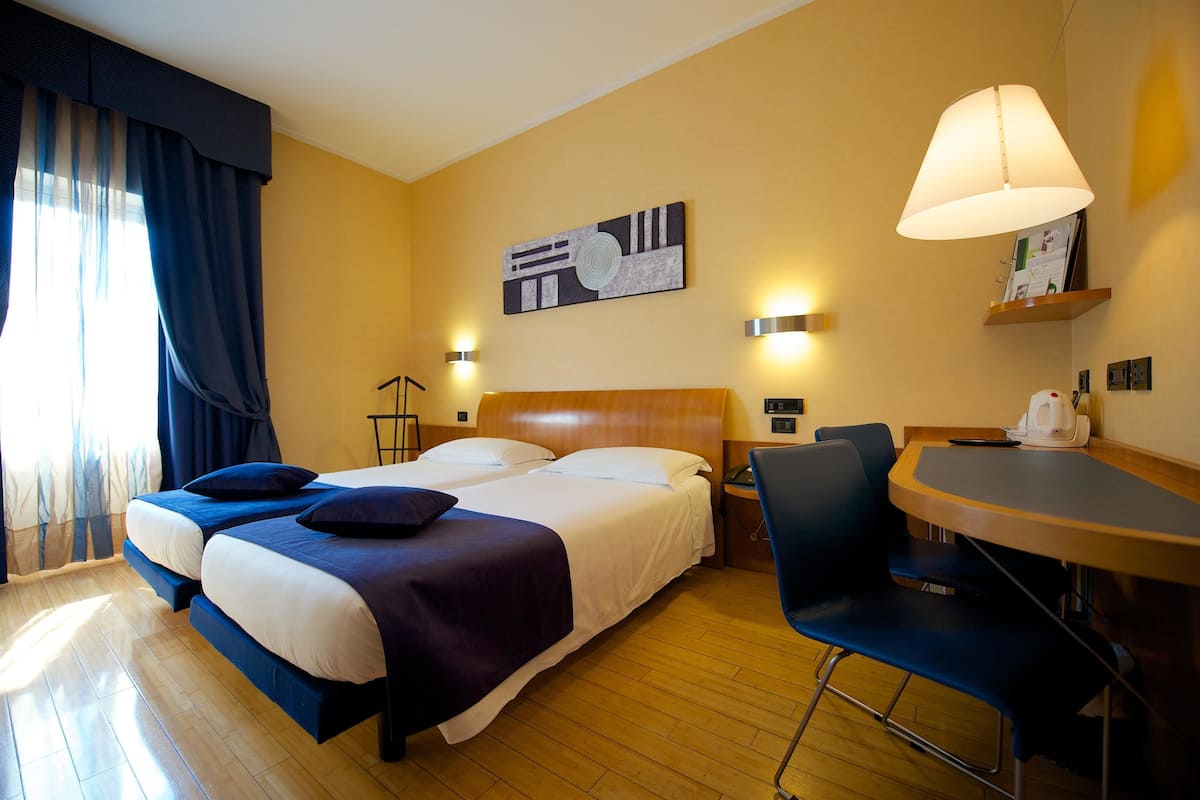 Down duvets, in-room safe, individually furnished, desk