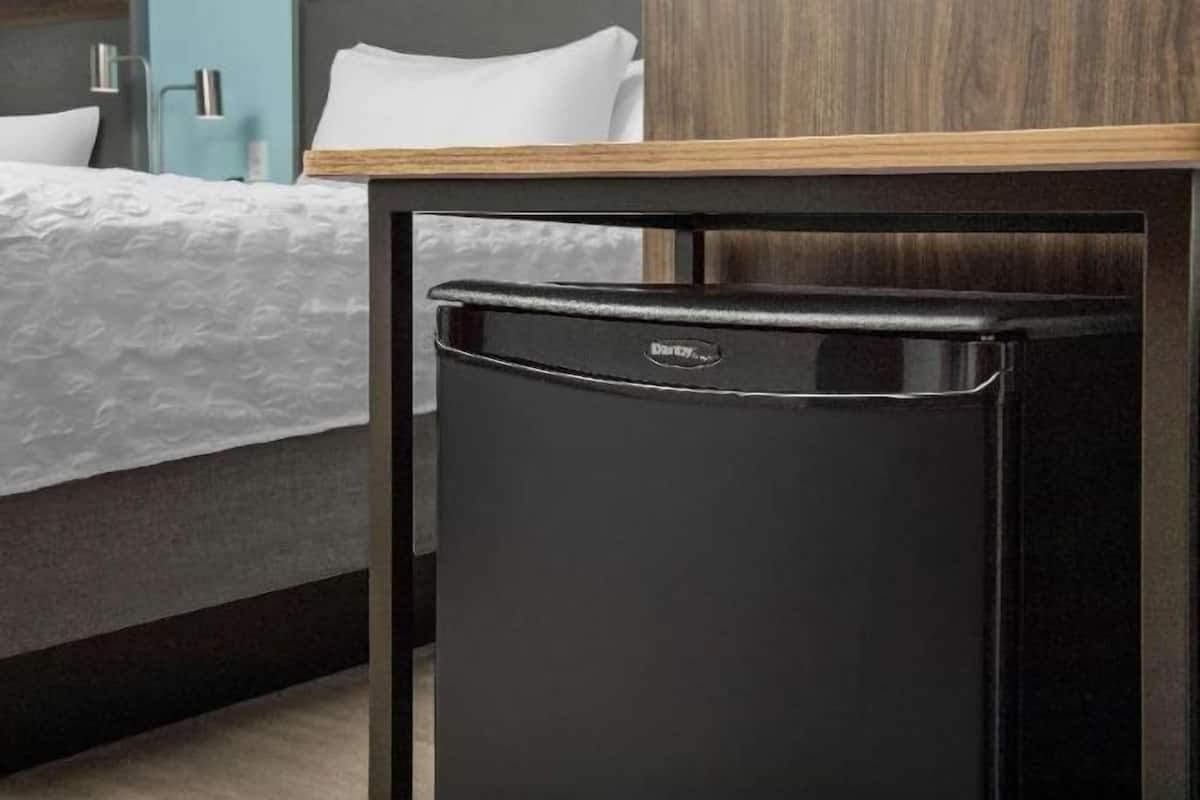 Skrivbord, ljudisolering, strykjärn/strykbräda och gratis wi-fi