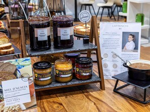 Daily buffet breakfast (EUR 19.9 per person)