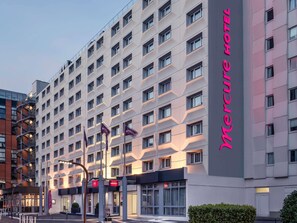 Exterior - Mercure Paris Porte d'Orléans (Montrouge)