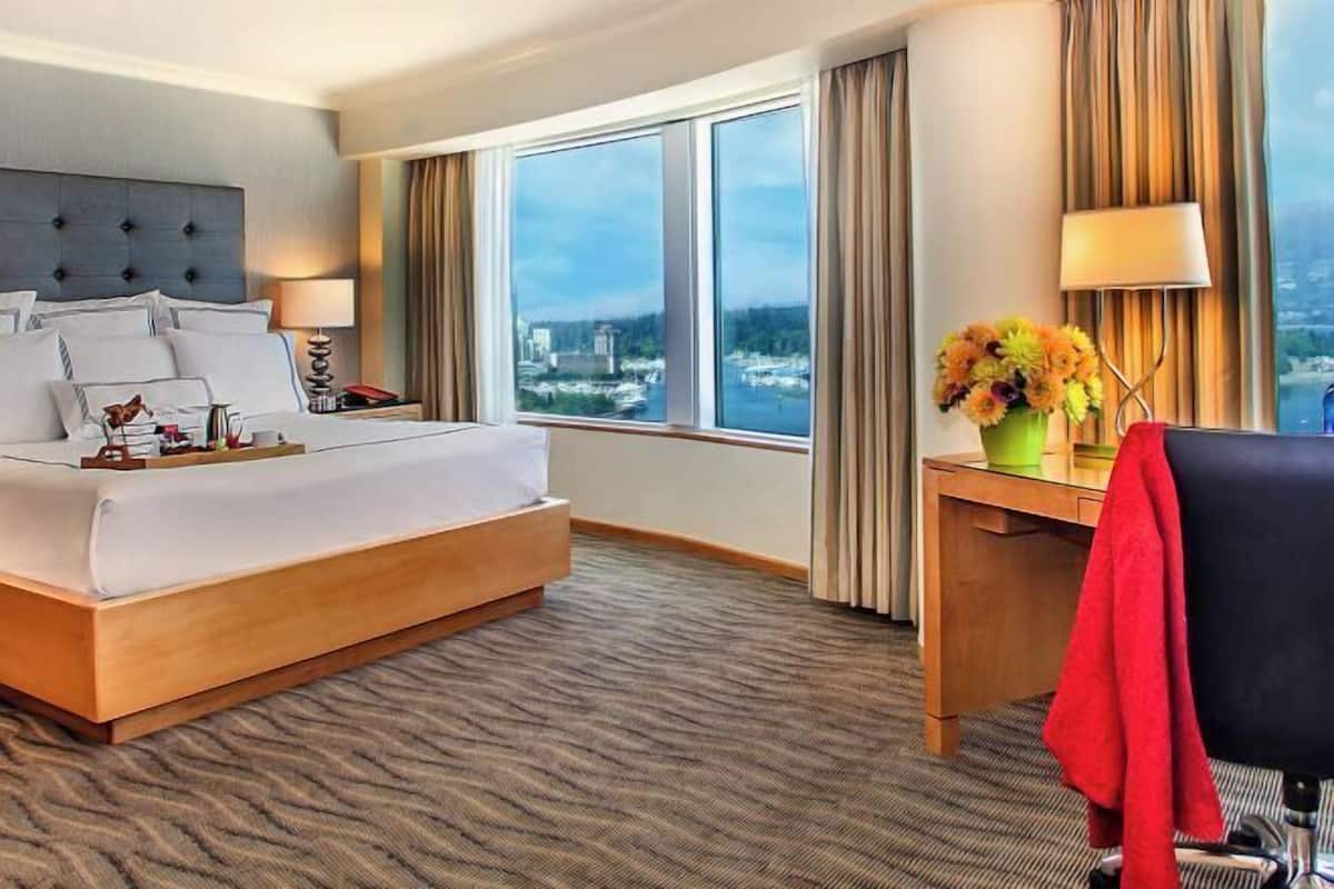 Hochwertige Bettwaren, Daunenbettdecken, Pillowtop-Betten, Zimmersafe