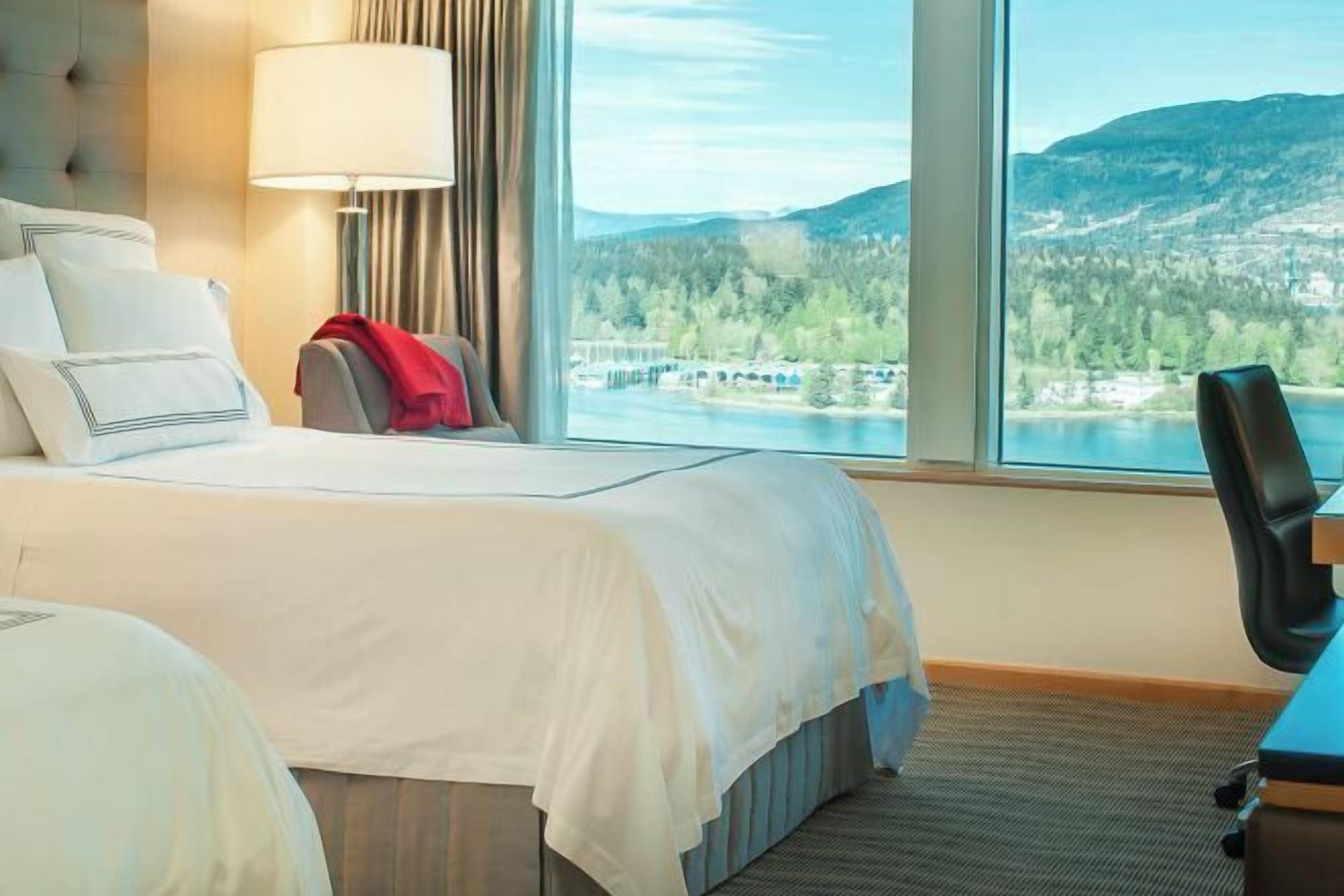 Hochwertige Bettwaren, Daunenbettdecken, Pillowtop-Betten, Zimmersafe