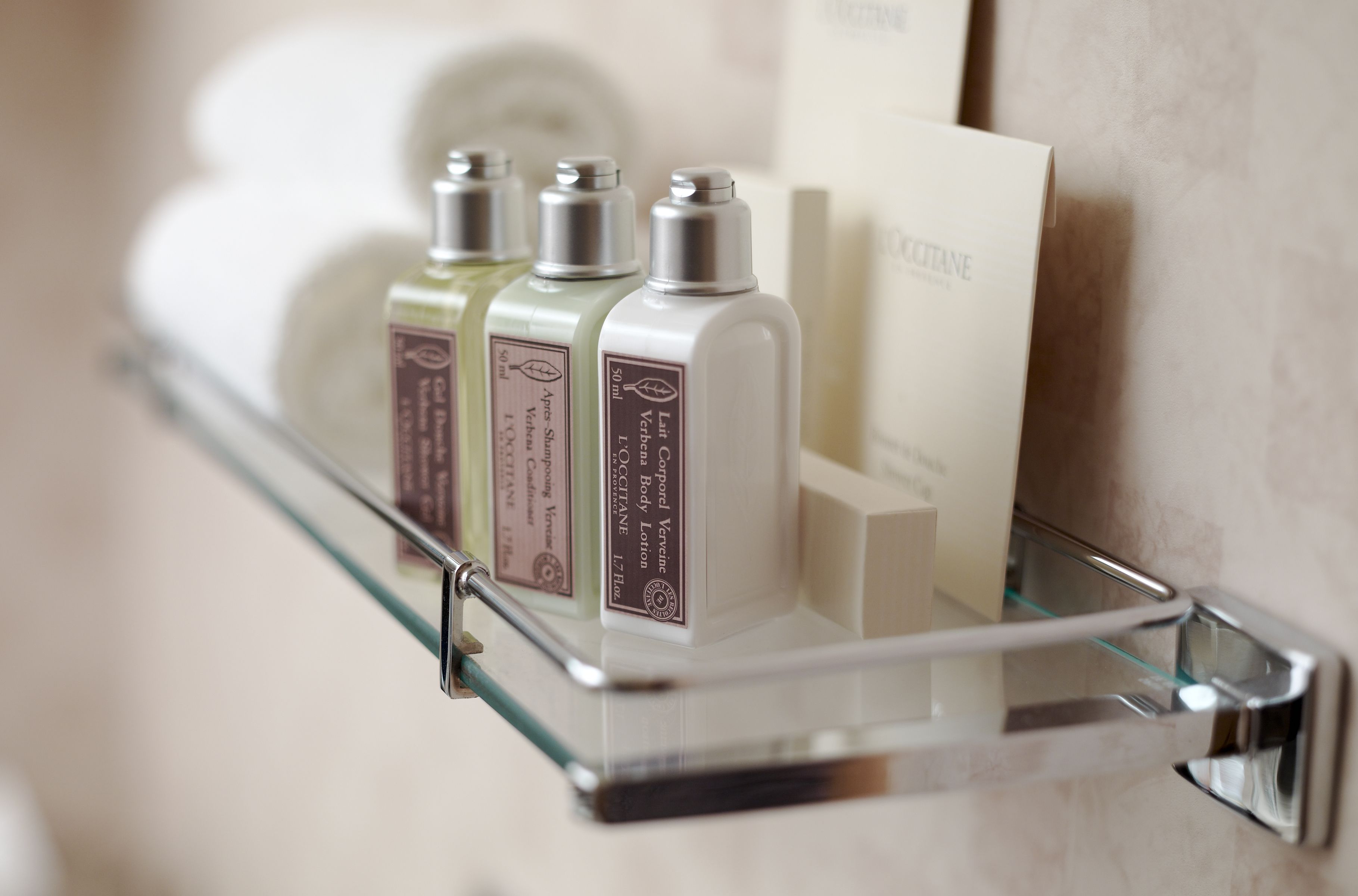 pacific club, deluxe room, 1 king bed , city view | room amenity