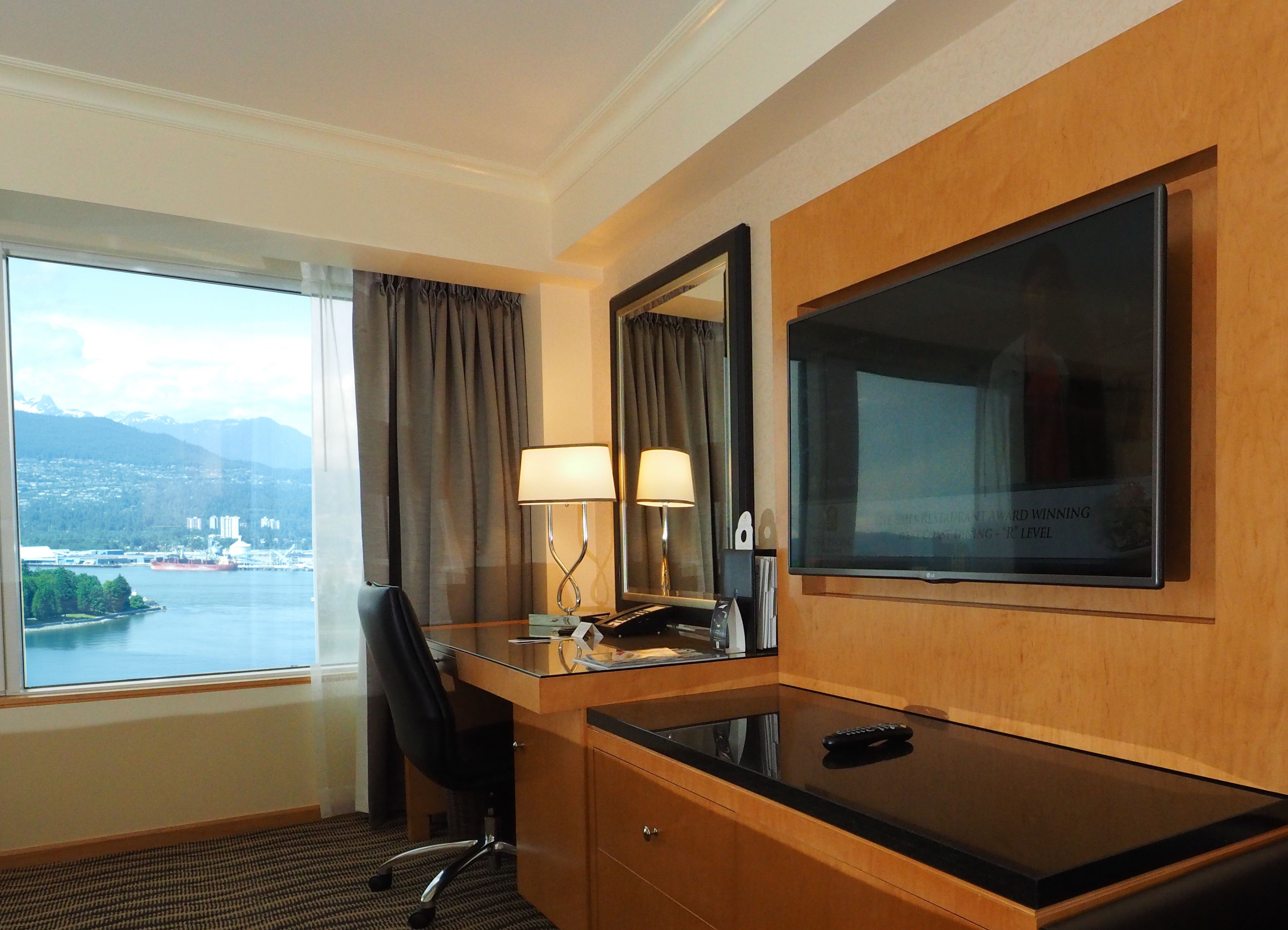 premium bedding, down duvets, pillow-top beds, in-room safe