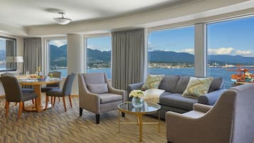 Panoramic Room, Harbor View | Premium bedding, down comforters, pillowtop beds, in-room safe