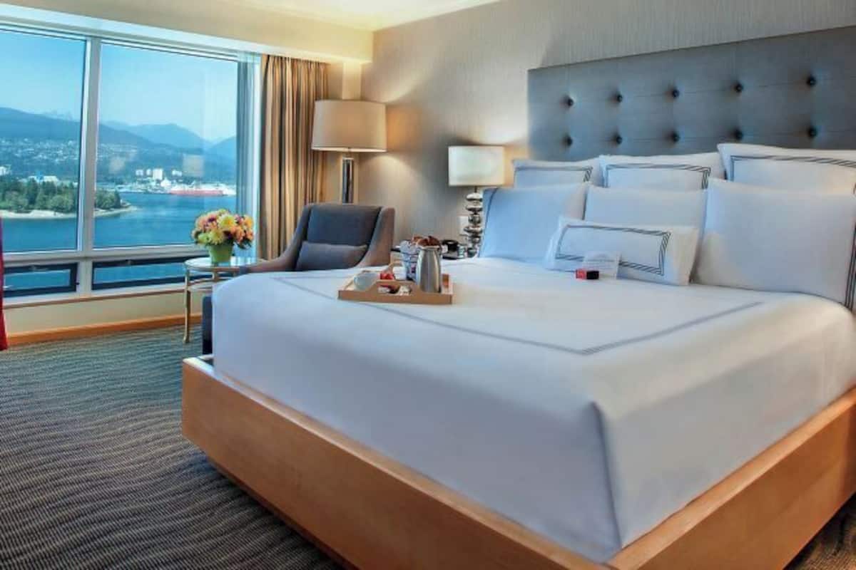 Hochwertige Bettwaren, Daunenbettdecken, Pillowtop-Betten, Zimmersafe