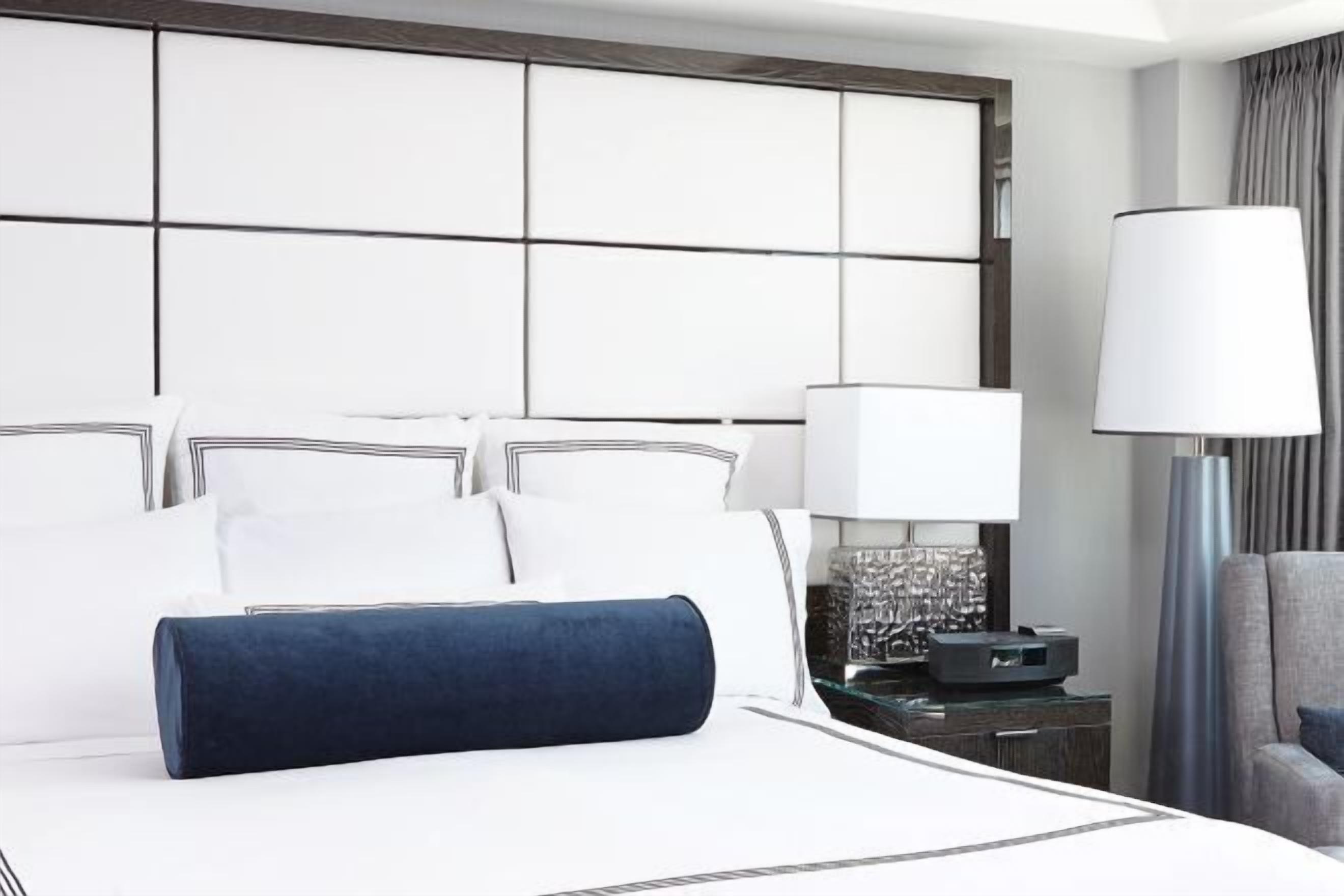 Hochwertige Bettwaren, Daunenbettdecken, Pillowtop-Betten, Zimmersafe