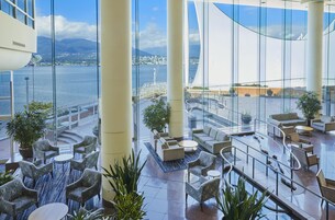 3 间餐厅，供应早餐