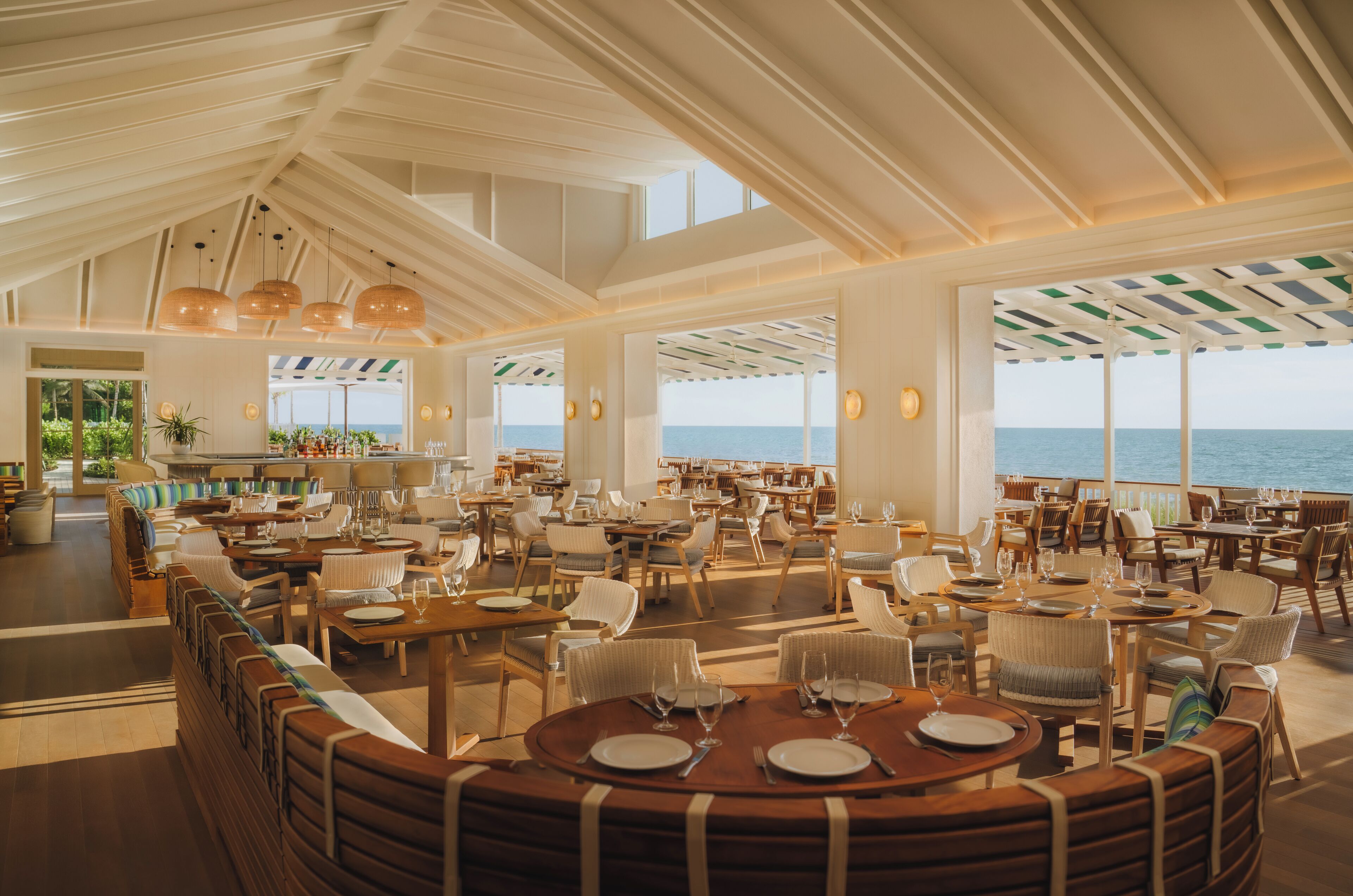 2 restaurantes; se sirven desayunos 