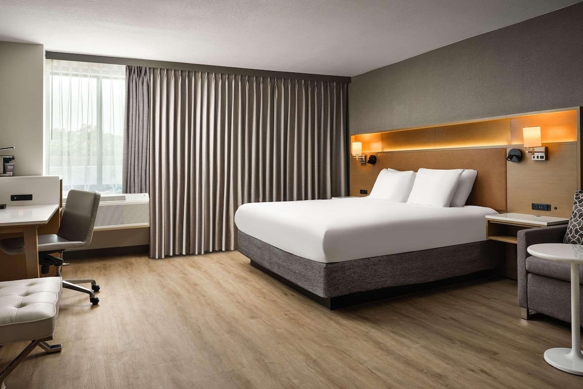 premium bedding, individually decorated, individually furnished, desk