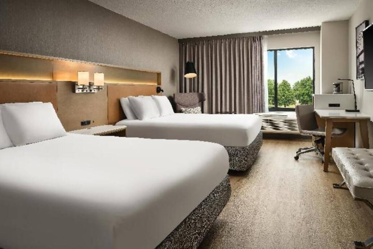 高档床上用品、办公桌、笔记本电脑工作区、熨斗/熨衣板