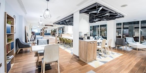 Coffee shop