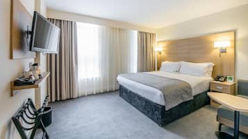 Een kluis op de kamer, een strijkplank/strijkijzer