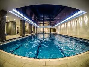 Indoor pool - Holiday Inn London - Kensington High St. by IHG (London)