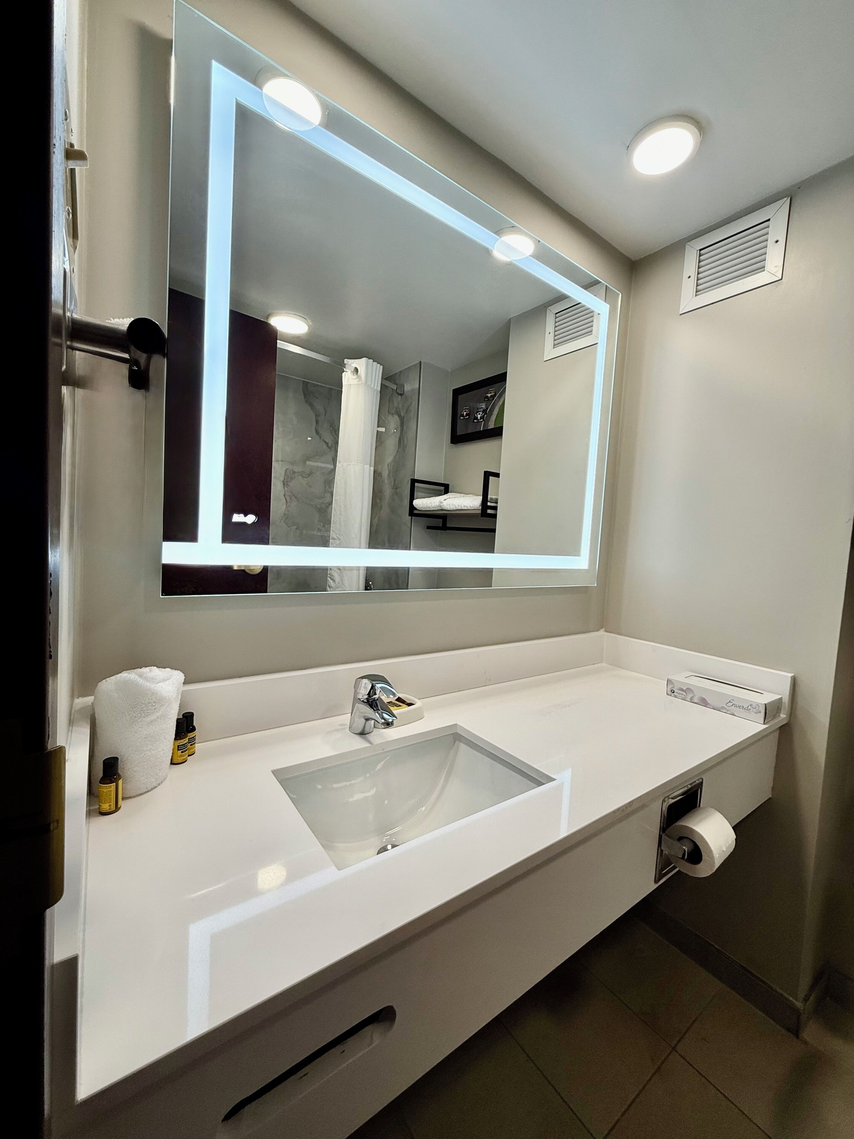 Photo - Best Western Plus Indianapolis North at Pyramids