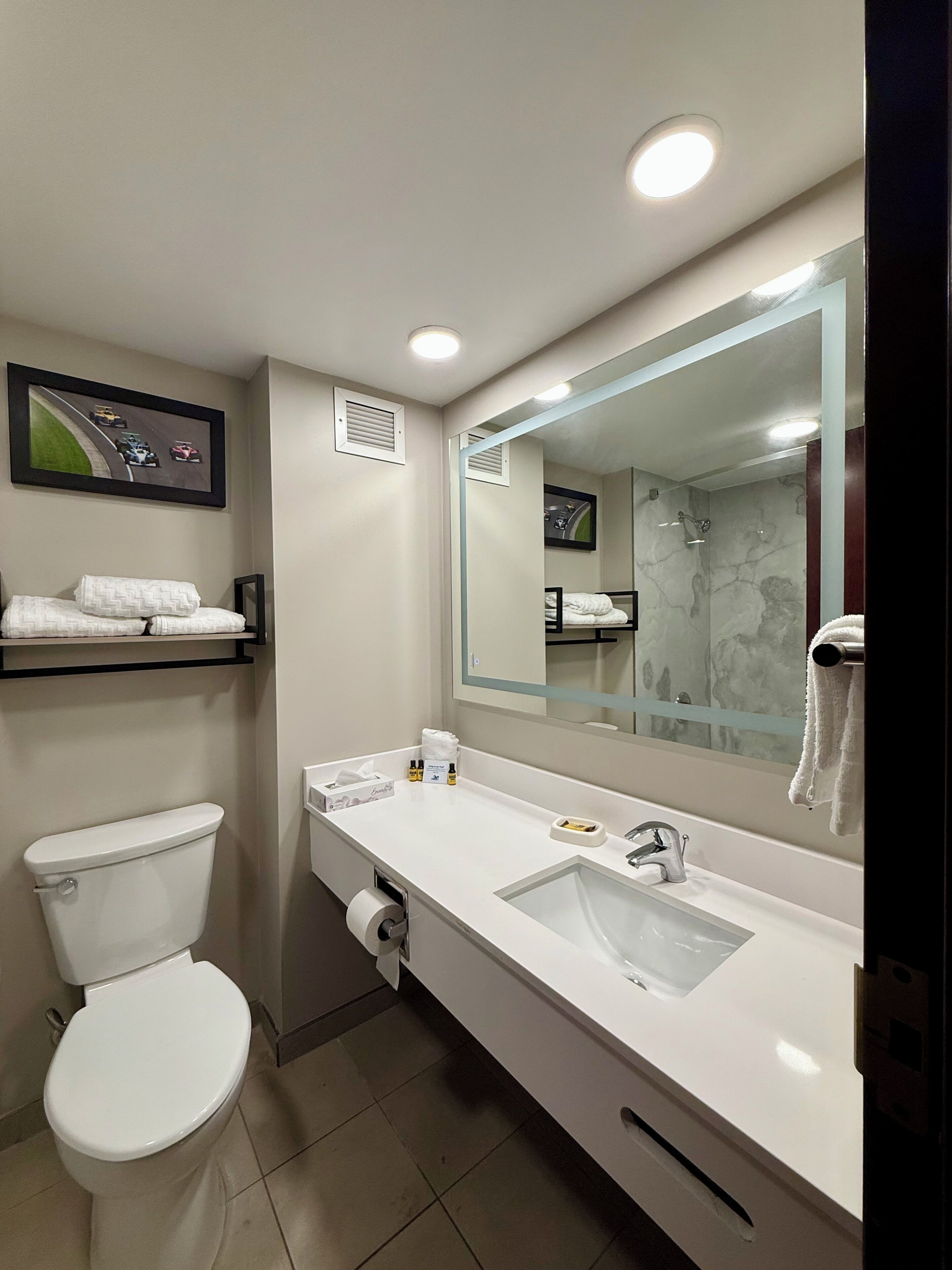 Photo - Best Western Plus Indianapolis North at Pyramids