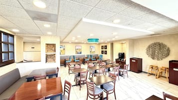 Café da manhã continental grátis todos os dias