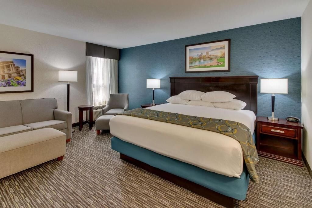 Photo - Best Western Plus Indianapolis North at Pyramids