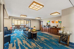 Desayuno de autoservicio incluido todos los días 