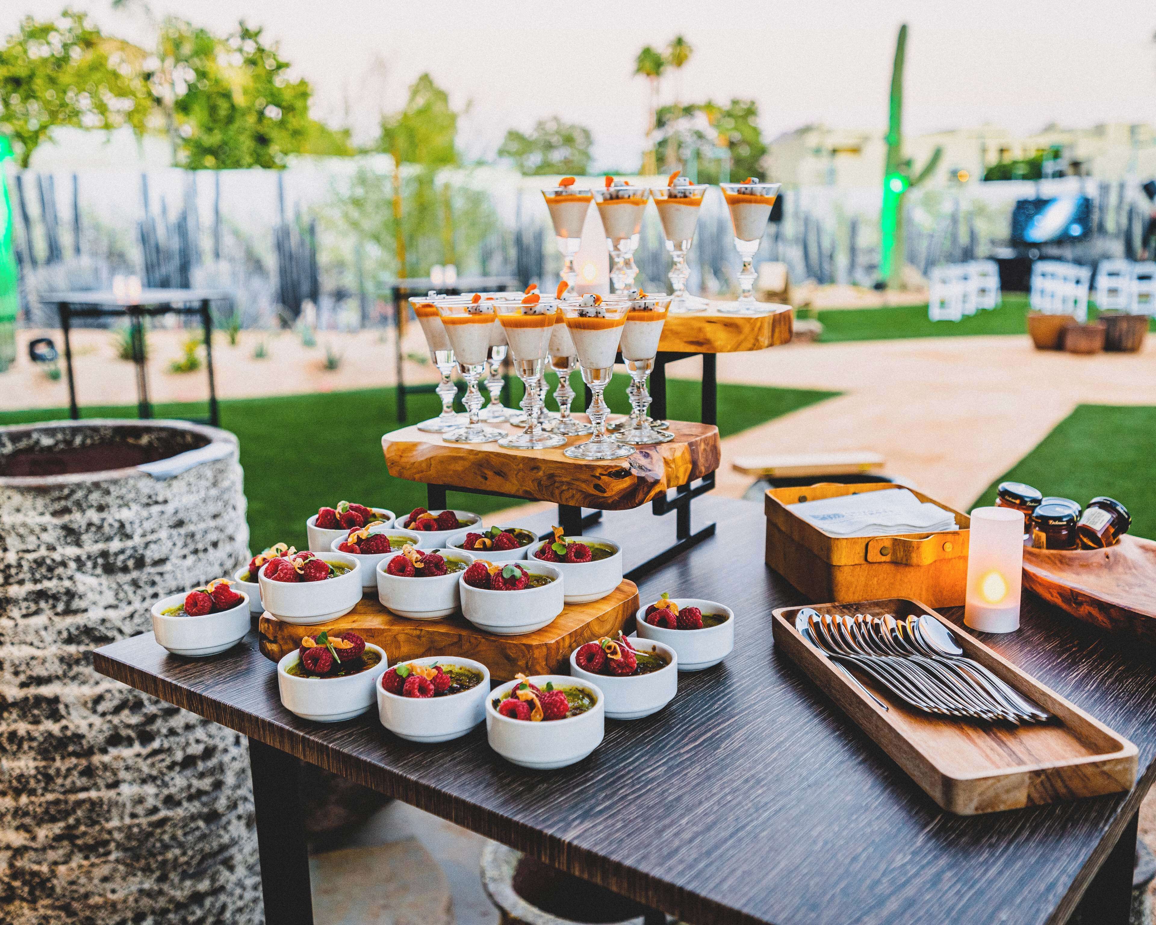 7 restaurantes; se sirven desayunos, comidas, cenas y brunch